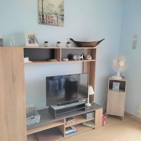 Avec Balcon, Parking, Proche - Fr-1-652-27 Apartman *