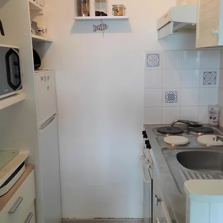 Avec Balcon, Parking, Proche - Fr-1-652-27 *