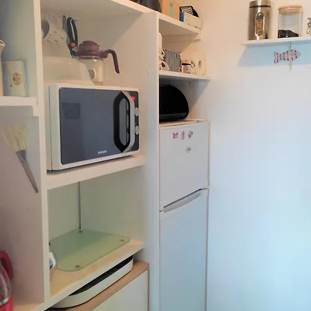 Avec Balcon, Parking, Proche - Fr-1-652-27